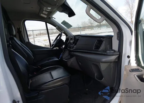 2021 Ford Transit-250 z USA, uszkodzony, nr VIN 1FTBR1Y83MKA76482